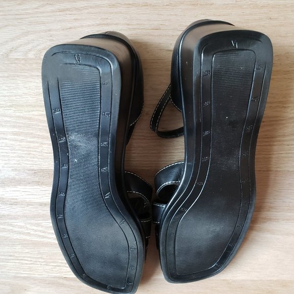 Etienne Aigner Genuine Leather Black Wedge Sandals Size 7.5M - Picture 5 of 5